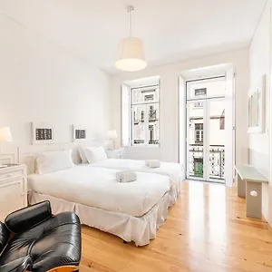 https://bari-room.hotels-lisbon-portugal.com